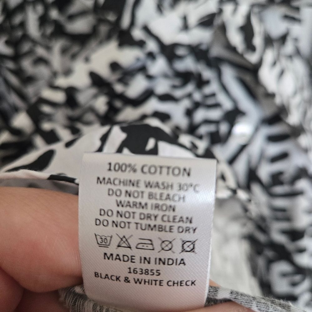 WKND WYFR Stylish Black & White Patterned Dress Long Puff Sleeves Size XS - Picture 10 of 10